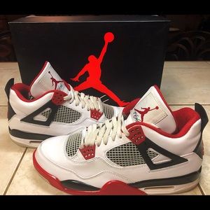 AIR JORDAN 4 RETRO "2012 RELEASE" Size 10.5